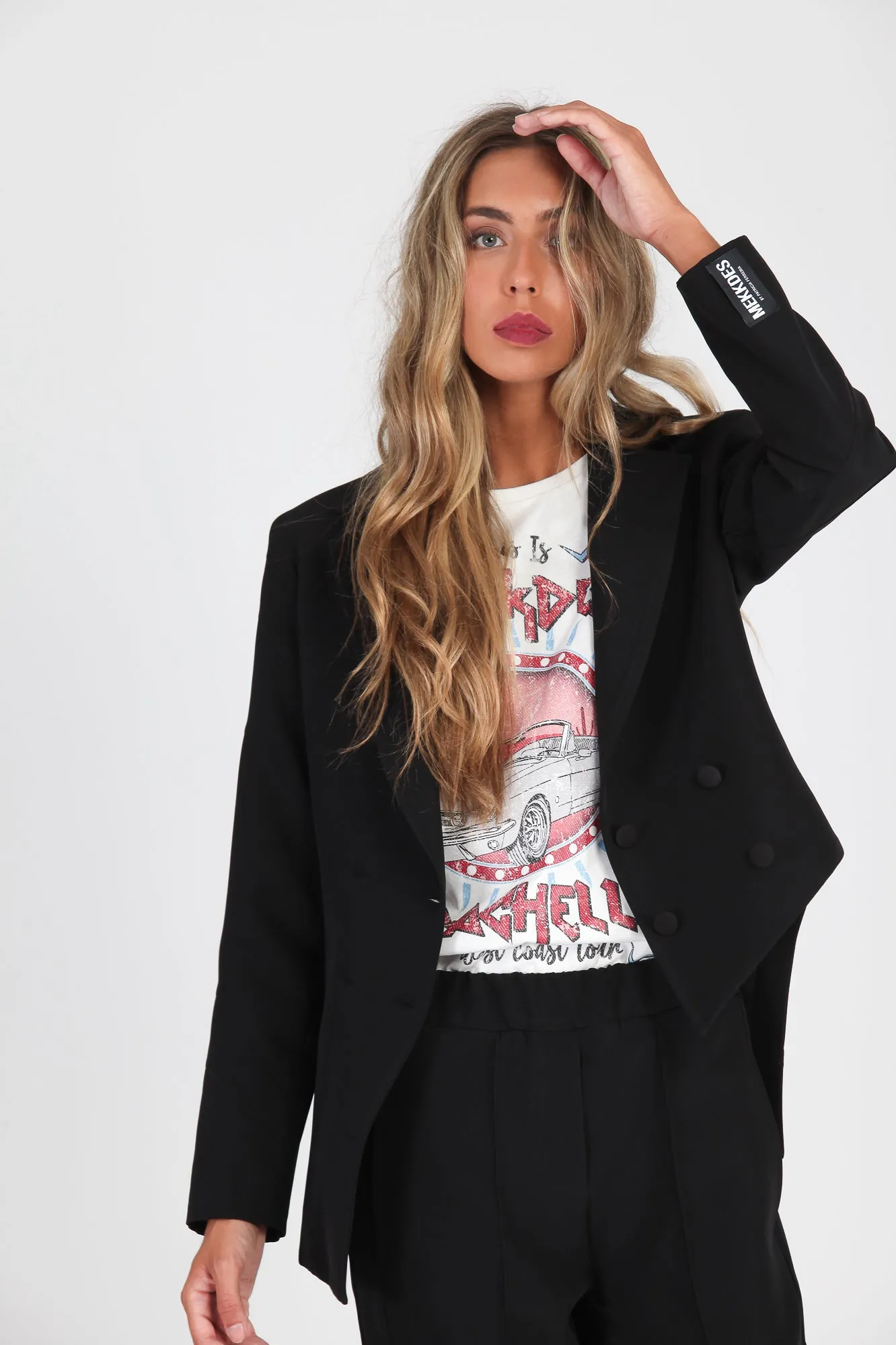 Blazer irregular negro