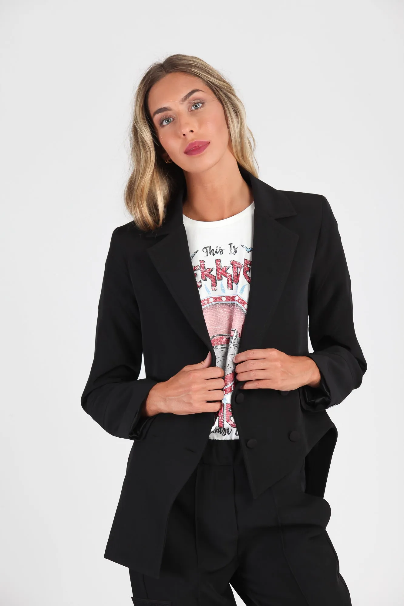 Blazer irregular negro