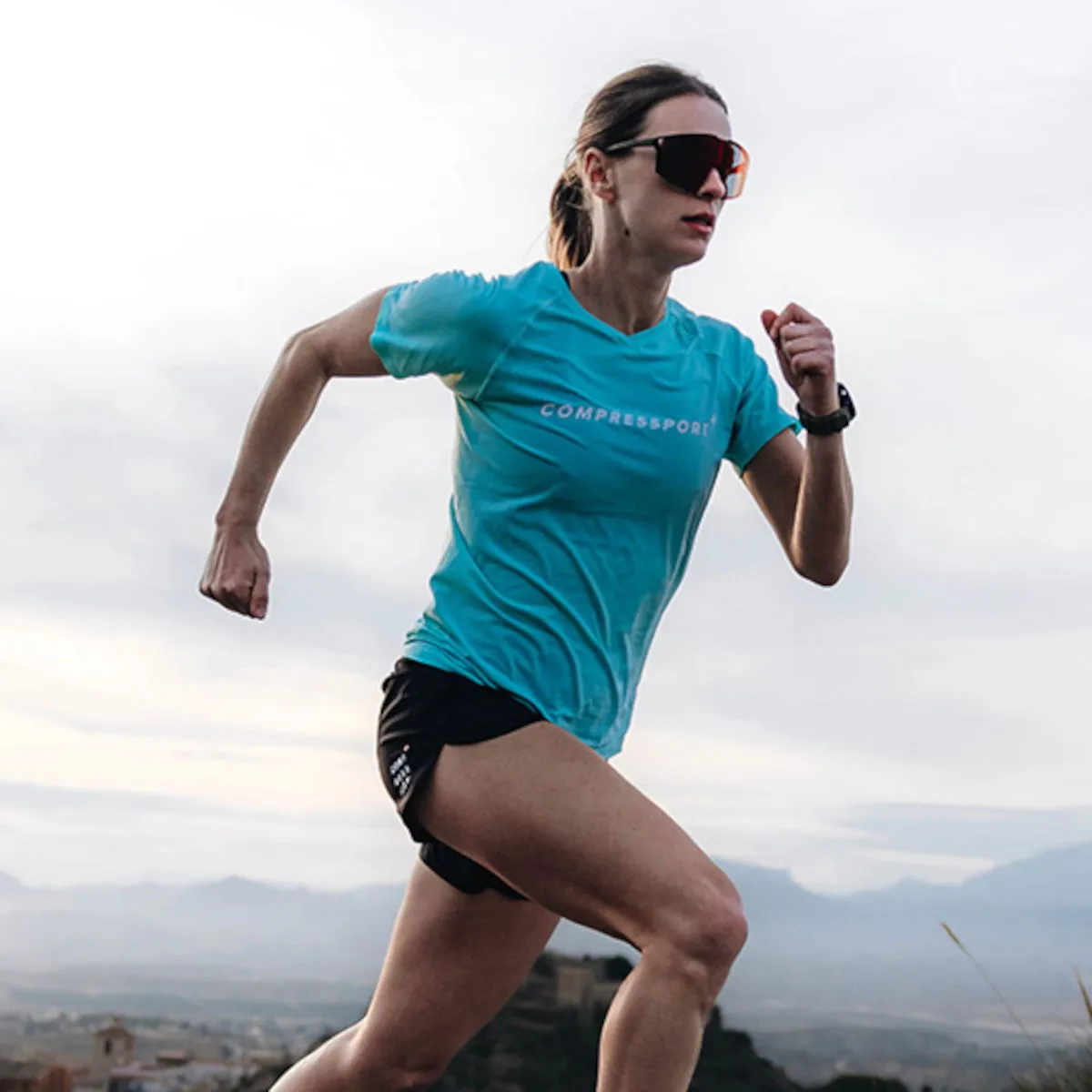 COMPRESSPORT TRAINING LOGO TSHIRT