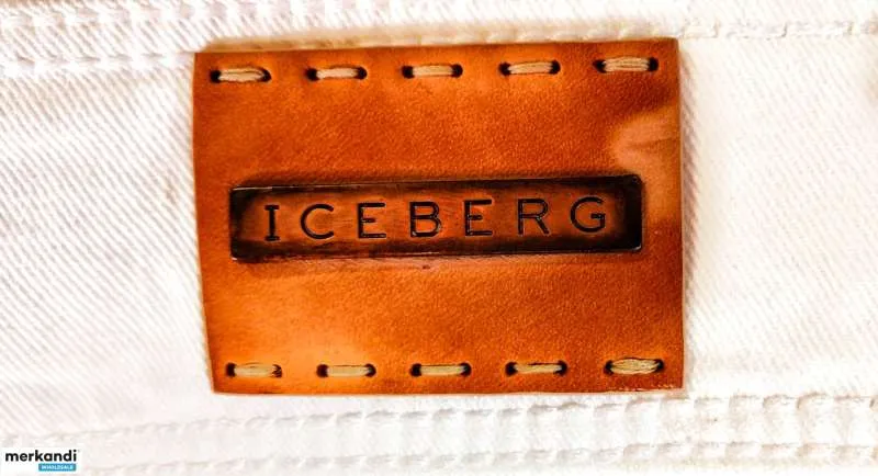 Marcas premium: Michael Kors, Pinko, Liu jo, Twinset, Patrizia Pepe, Vicolo, Marciano, JiJil, Armani, Dsquared