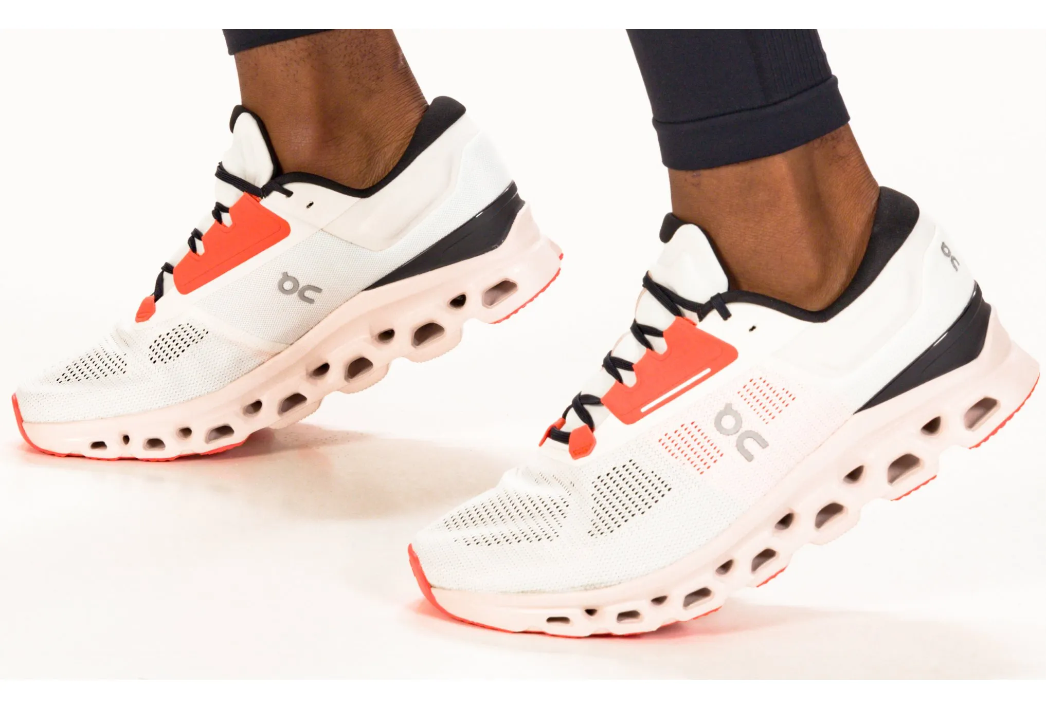 ONRUNNING CLOUDSTRATUS 3