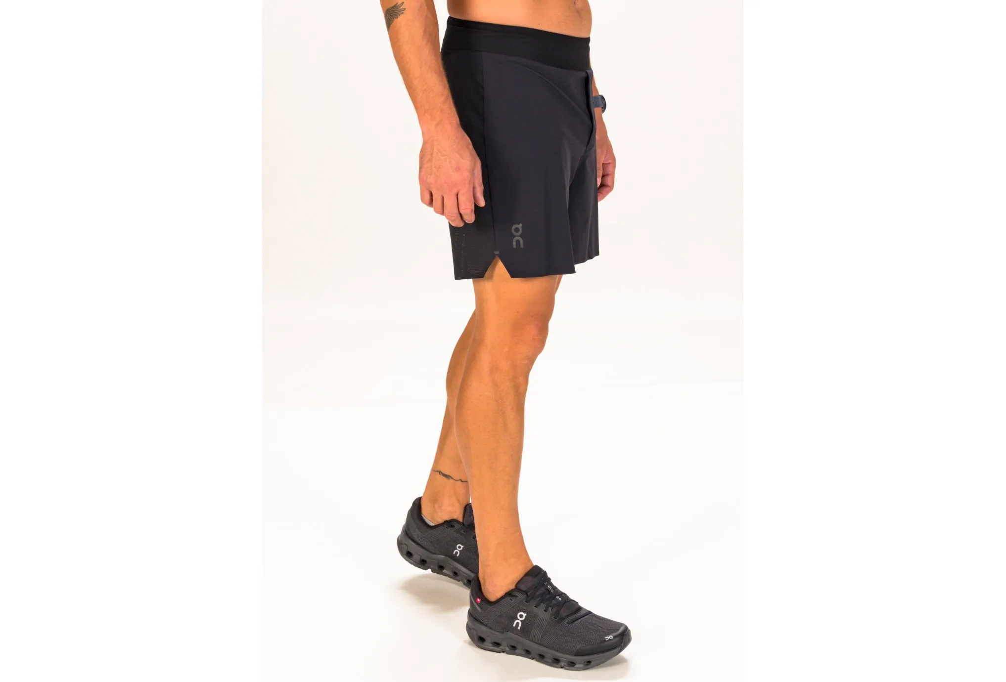 ONRUNNING PANTALóN CORTO LIGHTWEIGHT