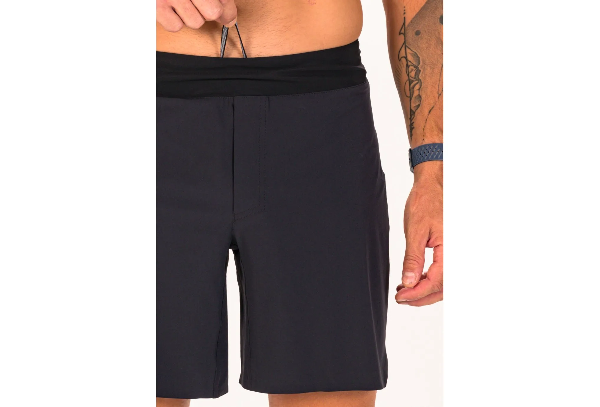 ONRUNNING PANTALóN CORTO LIGHTWEIGHT