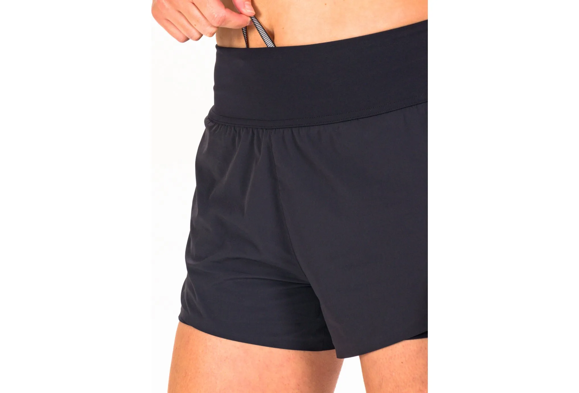 ONRUNNING PANTALóN CORTO RUNNING