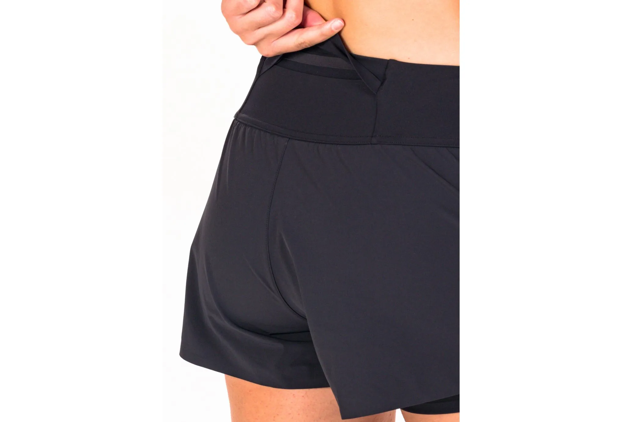 ONRUNNING PANTALóN CORTO RUNNING