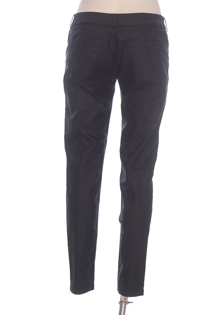 PANTALóN COLOR NEGRO  EBBA