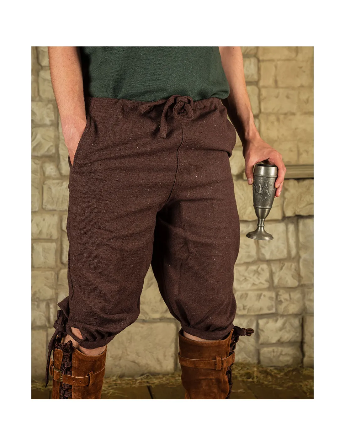 Pantalón vikingo modelo Kilian, color marrón