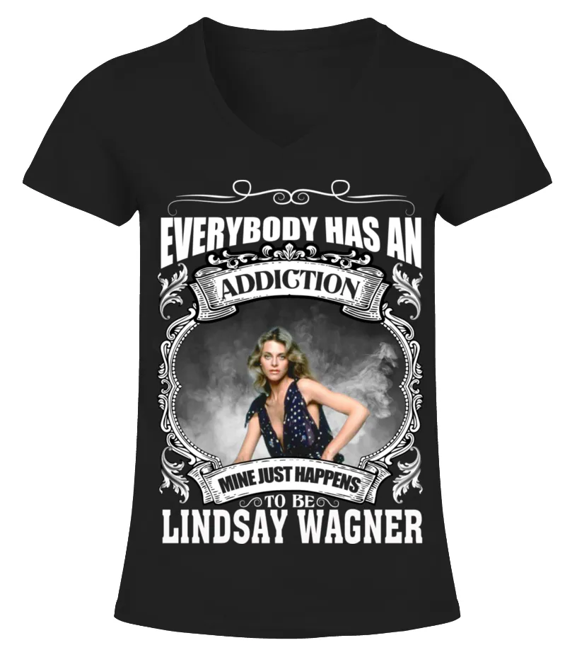TO BE LINDSAY WAGNER Camiseta cuello pico Mujer