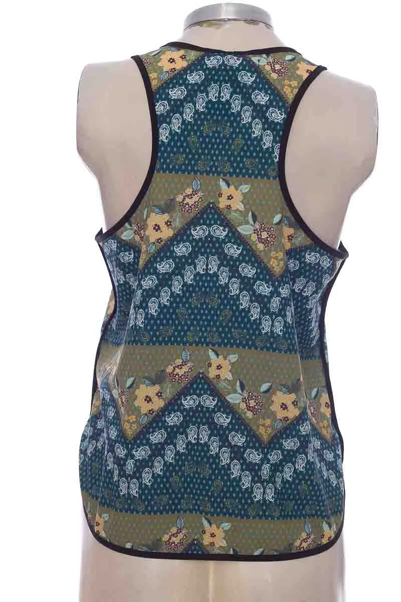 TOP / CAMISETA COLOR AZUL  BKUL