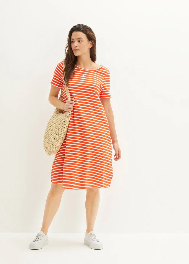 VESTIDO CAMISERO DE HILO FLAMEADO CON BOLSILLOS DE ALGODóN, HASTA LA RODILLA ROJO MANDARINABLANCO LANA DE RAYAS